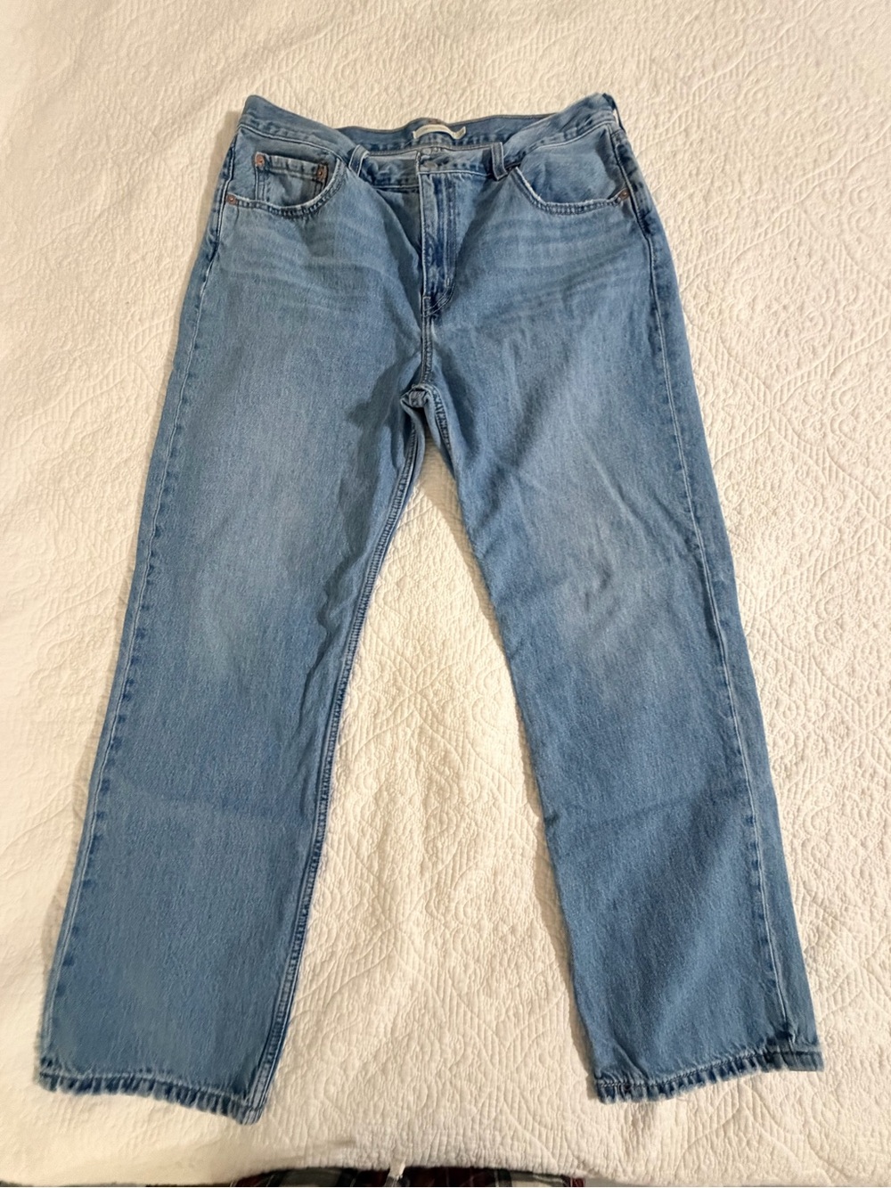 Levi's Low Pro Straight Light Wash Classic Blue Denim Jeans Tag 32/Actual 33